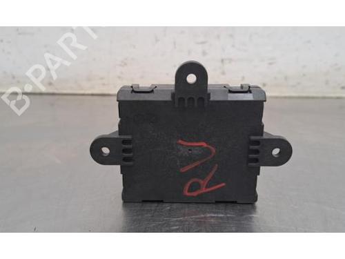 electronic-module-jaguar-f-pace-x761-2015-35772792 main image