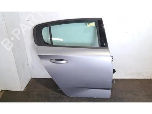 Used Right rear door PEUGEOT 308 III (FB_, FH_, FP_, F3_, FM_) BlueHDi 130 (FBYHZL, FBYHZT) (131 hp) 24821027