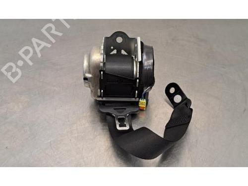 rear-right-seatbelt-mercedes-benz-cla-c118-2019-40285323 main image