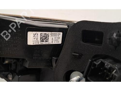 Right taillight PEUGEOT 308 III (FB_, FH_, FP_, F3_, FM_) e-308 (FMZKWZ) | BP29468076C35 