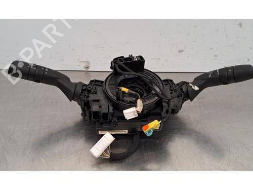 Used Steering column stalk Steering column stalk TOYOTA COROLLA Estate (_E21_) 1.8 Hybrid (ZWE211W) (122 hp) 33316592 33316592