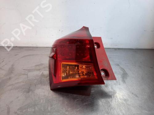 Used Left taillight Left taillight TOYOTA AURIS (_E18_) 1.8 Hybrid (ZWE186_, ZWE186R) (136 hp) 33476910 33476910