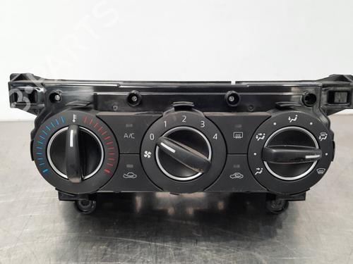 AC Styreenhet / Manøvreringsenhet MAZDA 2 Hatchback (DL, DJ) 1.5 SKYACTIV-G (90 hp) 10899885