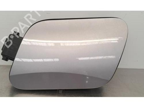 Used Fuel flap PEUGEOT 2008 II (UD_, US_, UY_, UJ_, UR_, UC_) 1.2 PureTech 130 (USHNS, URHNS) (130 hp) 26968209