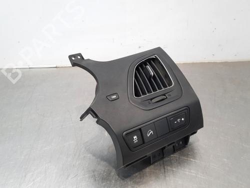 Used Air vent HYUNDAI ix35 (LM, EL, ELH) 1.7 CRDi (116 hp) 17112249