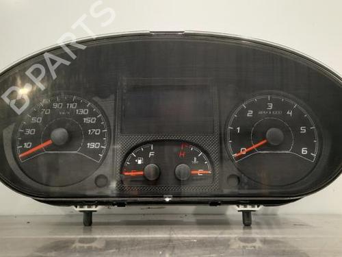 Used Instrument cluster PEUGEOT BOXER Van 2.2 HDi 120 (120 hp) 23593697