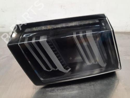 Used Left taillight PEUGEOT 3008 II SUV (MC_, MR_, MJ_, M4_) 1.2 THP/ PureTech 130 (MRHNSM, MRHNSU, MRHNSJ, MRHNYW,... (131 hp) 23610490