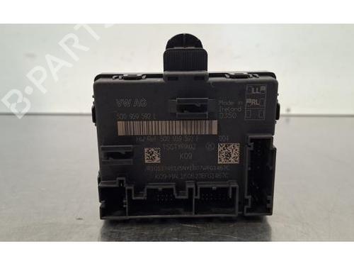 electronic-module-vw-golf-viii-cd1-da1-2019-33247885 main image