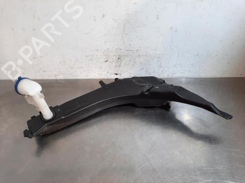 Used Windscreen washer tank PEUGEOT 308 II (LB_, LP_, LW_, LH_, L3_) 1.5 BlueHDI 100 (102 hp) 23607533