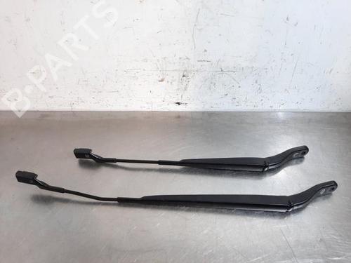 Front windshield wiper arm PEUGEOT 208 II (UB_, UP_, UW_, UJ_) 1.2 PureTech 100 | BP23604657C143 