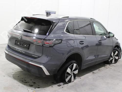 Rear center light VW TIGUAN (CT1) 1.5 eTSI | BP36281914I39  - Image 8