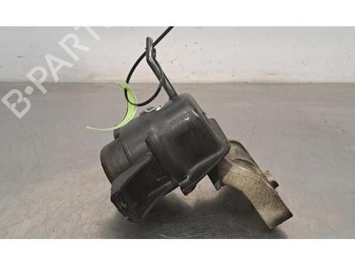 Used Engine mount SUZUKI SX4 S-Cross (JY) 1.4 T AllGrip (AKK414) (140 hp) 23637294