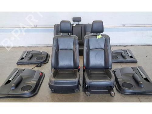 Used Seats set TOYOTA HILUX VIII Pickup (_N1_) 2.8 TD 4WD (GUN126) (204 hp) 28081637
