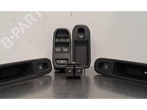 Used Switch DACIA DUSTER (HM_) 1.3 TCe 130 (HMMF) (131 hp) 30446969