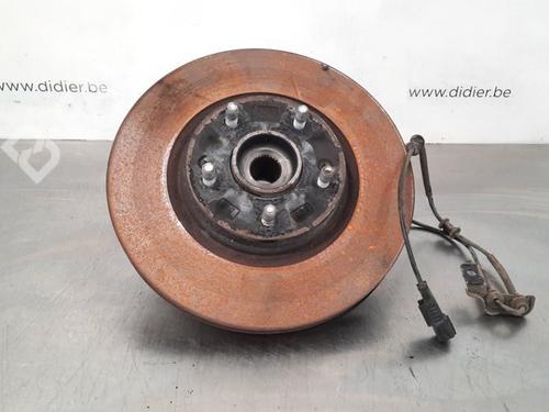 Used Left front steering knuckle Left front steering knuckle HYUNDAI TUCSON (TL, TLE) 1.6 T-GDi (177 hp) 10895879 10895879