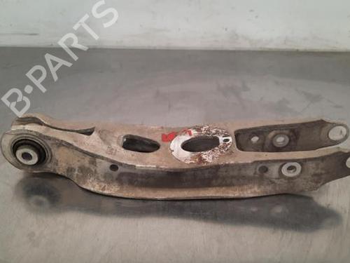Venstre bagtil bærearm AUDI A4 B9 (8W2, 8WC) 2.0 TDI (150 hp) 23611862