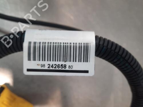 Windscreen washer tank PEUGEOT 3008 II SUV (MC_, MR_, MJ_, M4_) 2.0 BlueHDi 136 | BP16263929C113 