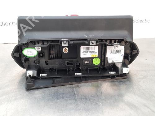 Display monitor PEUGEOT 208 II (UB_, UP_, UW_, UJ_) 1.2 PureTech 100 | BP10889607C48 