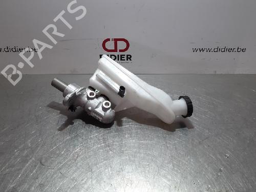Used Brake master cylinder MERCEDES-BENZ GLA-CLASS (X156) GLA 180 (156.942) (122 hp) 10884217