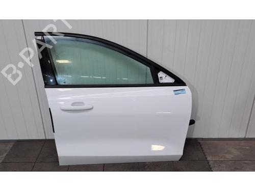 right-front-door-ford-focus-iv-hn-2018-33751067 main image