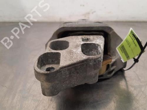 Used Gearbox mount MERCEDES-BENZ A-CLASS (W176) A 180 (176.042) (122 hp) 23632641