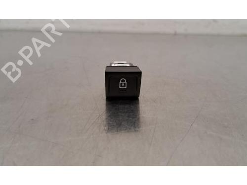 Used Switch CITROËN C3 IV (CC_, CB_) ë-C3 (CBZYAZ) (113 hp) 30500970