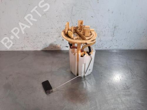 Used Fuel pump MERCEDES-BENZ SPRINTER 3-t Van (B910) 214 CDI (910.621, 910.623) (143 hp) 24014846