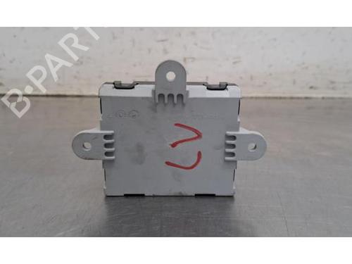 electronic-module-jaguar-f-pace-x761-2015-35772791 main image