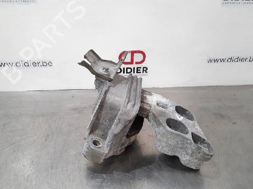 Used Gearbox mount MERCEDES-BENZ A-CLASS (W176) A 200 CDI (176.001) (136 hp) 10888081