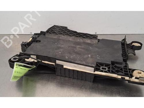 sttte-bmw-1-f40-2019-30521546 main image