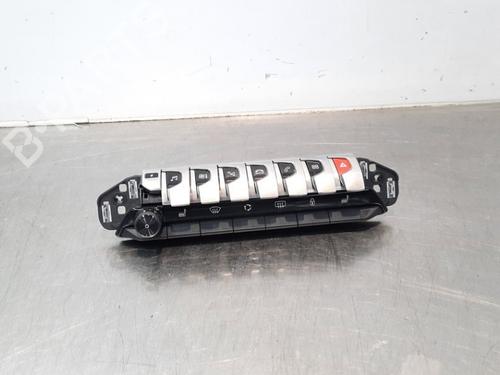 Used Switch PEUGEOT 3008 II SUV (MC_, MR_, MJ_, M4_) 1.6 PureTech 180 (M45GFR, M45GFU) (181 hp) 15789434