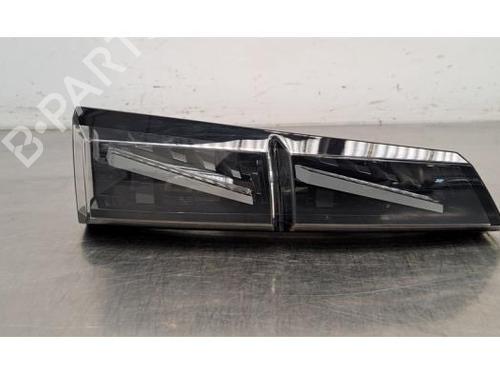 Used Left taillight PEUGEOT 308 III (FB_, FH_, FP_, F3_, FM_) e-308 (FMZKWZ) (156 hp) 28012193