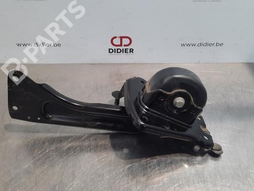 right-rear-suspension-arm-volvo-xc40-536-d3-32221936-8888896735-2017-10894505 main image