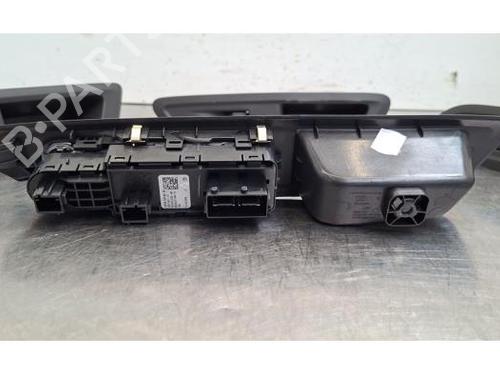 Switch CITROËN C4 III (BA_, BB_, BC_) ë-C4 (BCZKXC, BZCKSC) | BP35935149I30 - Image 3