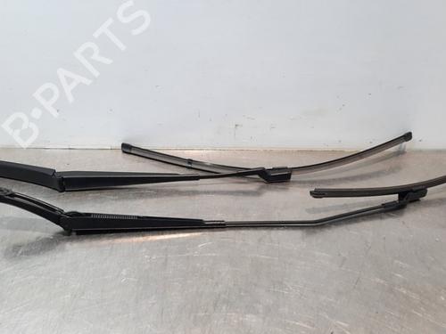 Used Front windshield wiper arm SEAT IBIZA V (KJ1, KJG) 1.0 (75 hp) 11729017