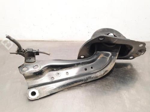 Used Right rear suspension arm TOYOTA COROLLA Estate (_E21_) 1.8 Hybrid (ZWE211W) (122 hp) 18237828