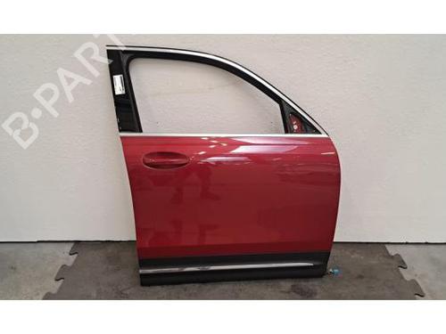 right-front-door-mercedes-benz-glb-x247-2019-39153690 main image