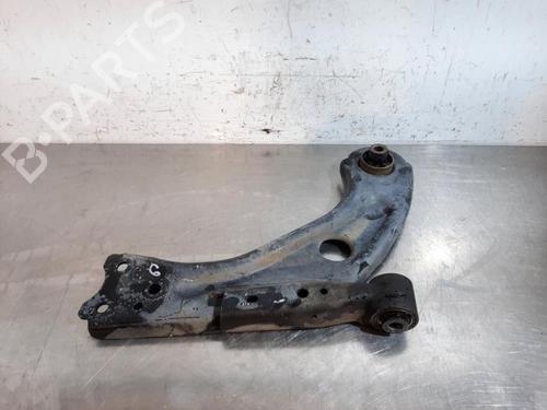 Used Left front suspension arm PEUGEOT 308 II (LB_, LP_, LW_, LH_, L3_) 1.5 BlueHDi 130 (131 hp) 23619939
