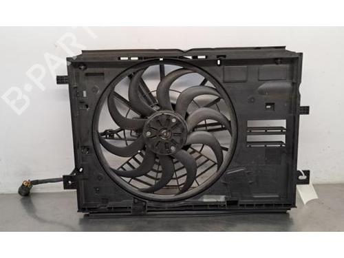 Used Radiator fan PEUGEOT 308 III (FB_, FH_, FP_, F3_, FM_) PureTech 130 (FPHNSL, FPHNST) (131 hp) 29468195