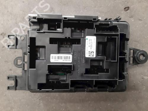 Used Fuse box BMW 3 (F30, F80) 316 d (116 hp) 10870383