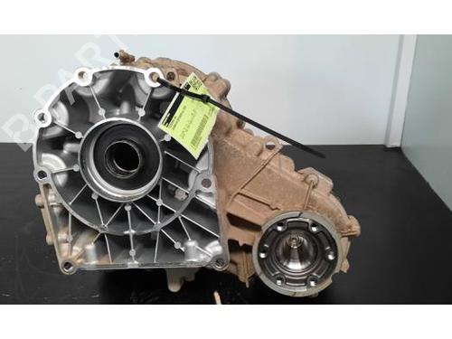 Used Transfer box LAND ROVER DEFENDER Station Wagon (L663) P300 Si4 4x4 (300 hp) 28613319