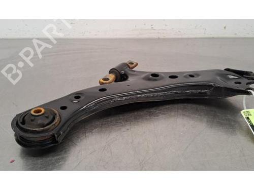 Used Left front suspension arm TOYOTA RAV 4 V (_A5_, _H5_) 2.5 Hybrid (AXAH52) (218 hp) 29493685