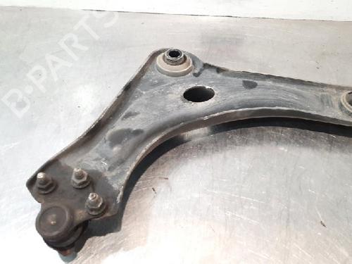Right front suspension arm CITROËN C4 CACTUS 1.2 VTi 82 | BP10892464M13 