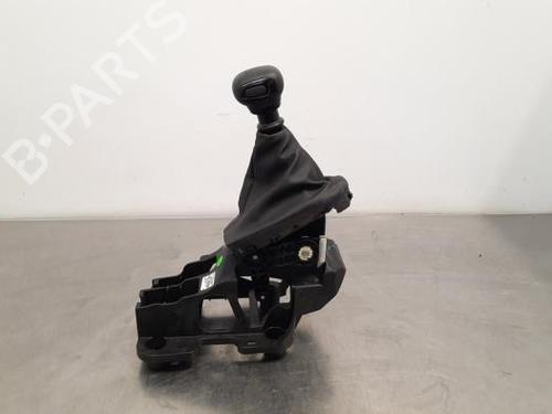 Gear lever PEUGEOT 208 II (UB_, UP_, UW_, UJ_) 1.5 BlueHDI 100 | BP23582747M90 