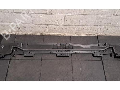 Scuttle panel PEUGEOT 308 III (FB_, FH_, FP_, F3_, FM_) PureTech 130 (FPHNSL, FPHNST) | BP31842797C110