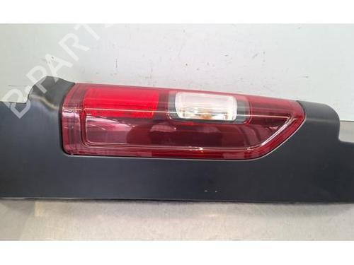 right-taillight-renault-trafic-iii-van-fg_-2014-37862145 main image