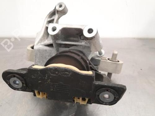 Engine mount VOLVO V90 II Estate (235) D5 AWD | BP21674081M89 