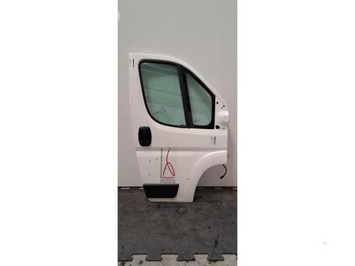 Used Right front door Right front door 38022664 38022664