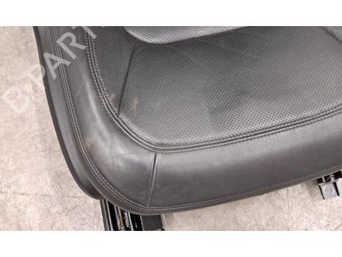 Right front seat LAND ROVER DEFENDER Van (L663) 3.0 D250 MHEV 4x4 | BP39500551C16 - Image 4