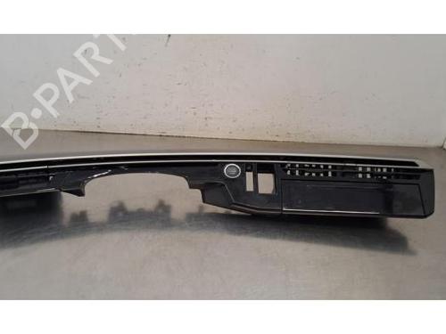 Used Air vent Air vent PEUGEOT 3008 II SUV (MC_, MR_, MJ_, M4_) 1.2 THP/ PureTech 130 (MRHNSM, MRHNSU, MRHNSJ, MRHNYW,... (131 hp) 33834822 33834822